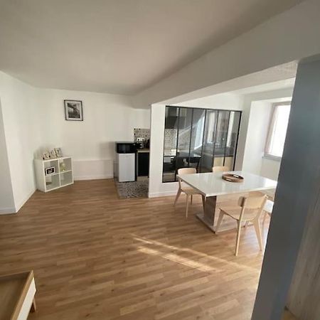 Appartement T2 Centre Ville Доль Экстерьер фото